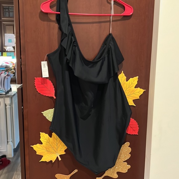 NWT 3 women’s XXL swimsuits ($75 total is for ALL 3) - Picture 8 of 13